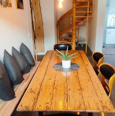 Stilvolle Galeriewohnung Im Land Der Tausend Berge * مرسبورغ