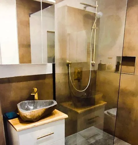 Stilvolle Galeriewohnung Im Land Der Tausend Berge *